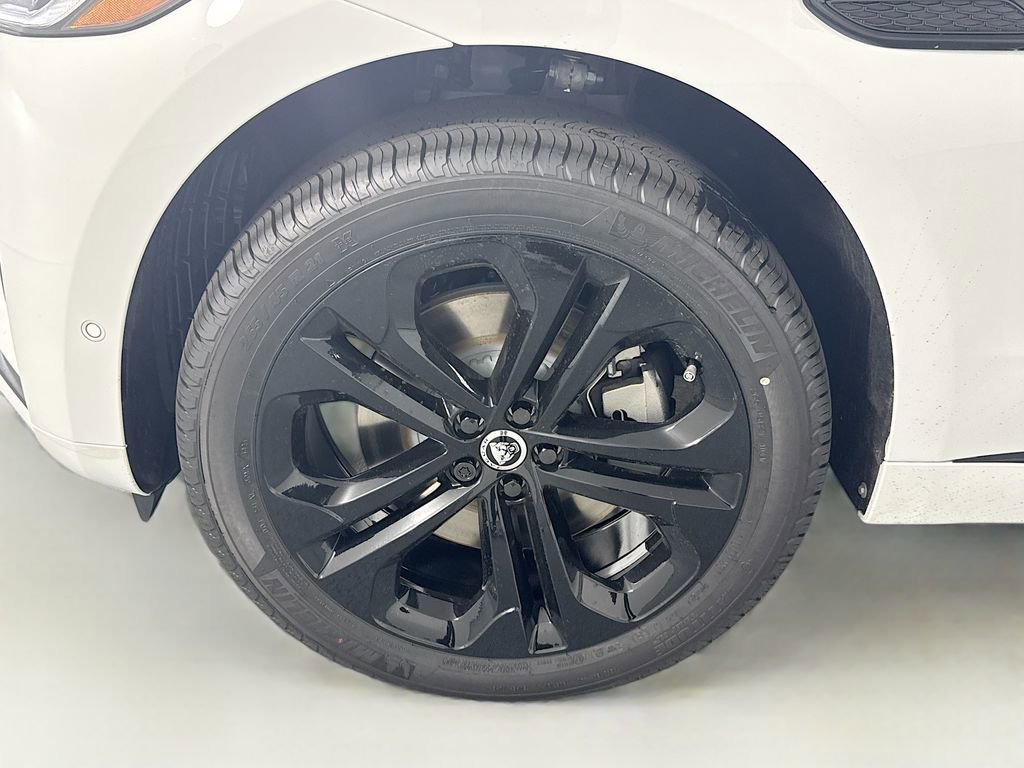 New 2026 Jaguar F-PACE R-Dynamic S AWD/4WD image 30