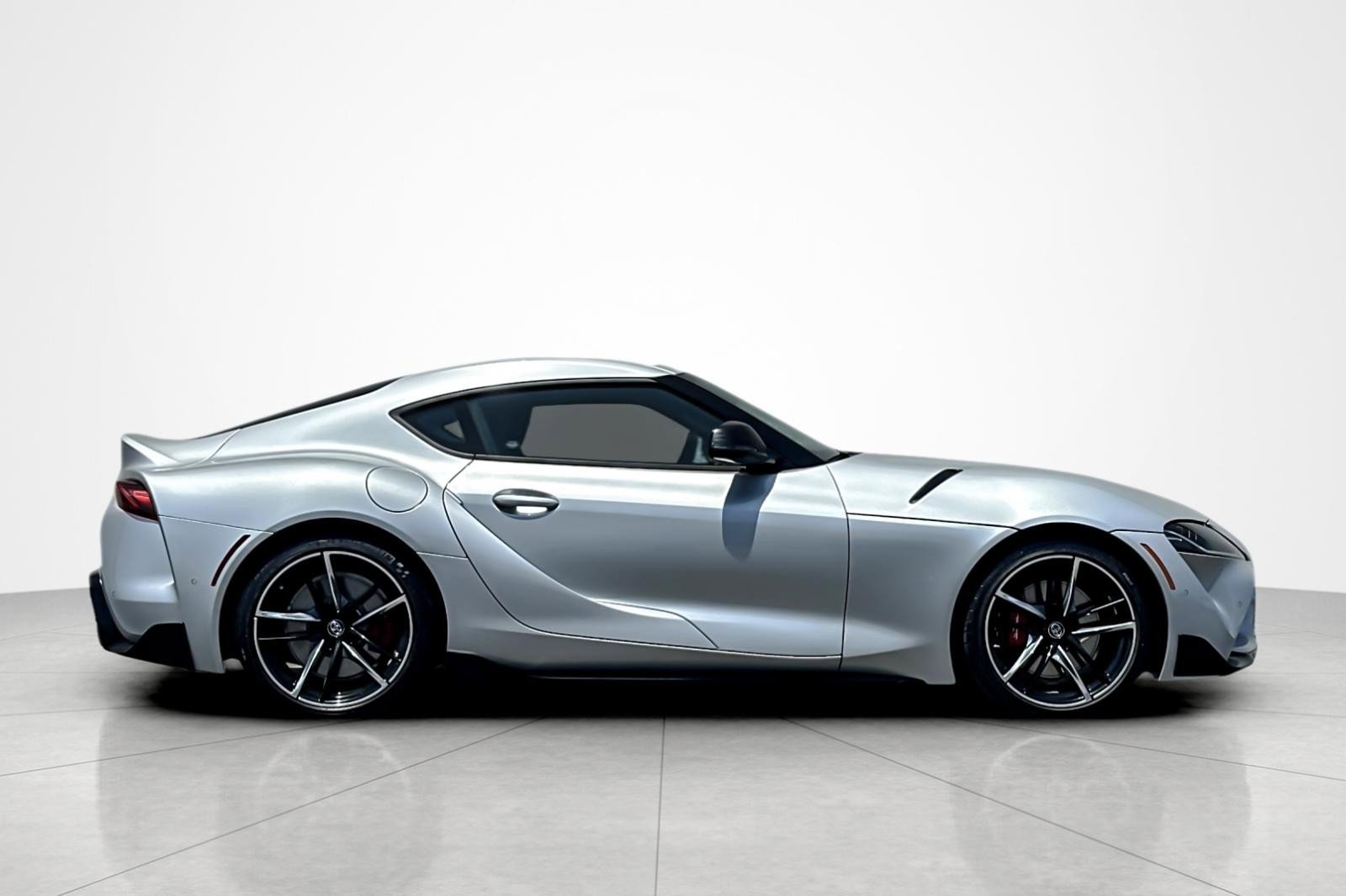 Certified 2022 Toyota Supra Premium w/ Driver Assist Package RWD image 6