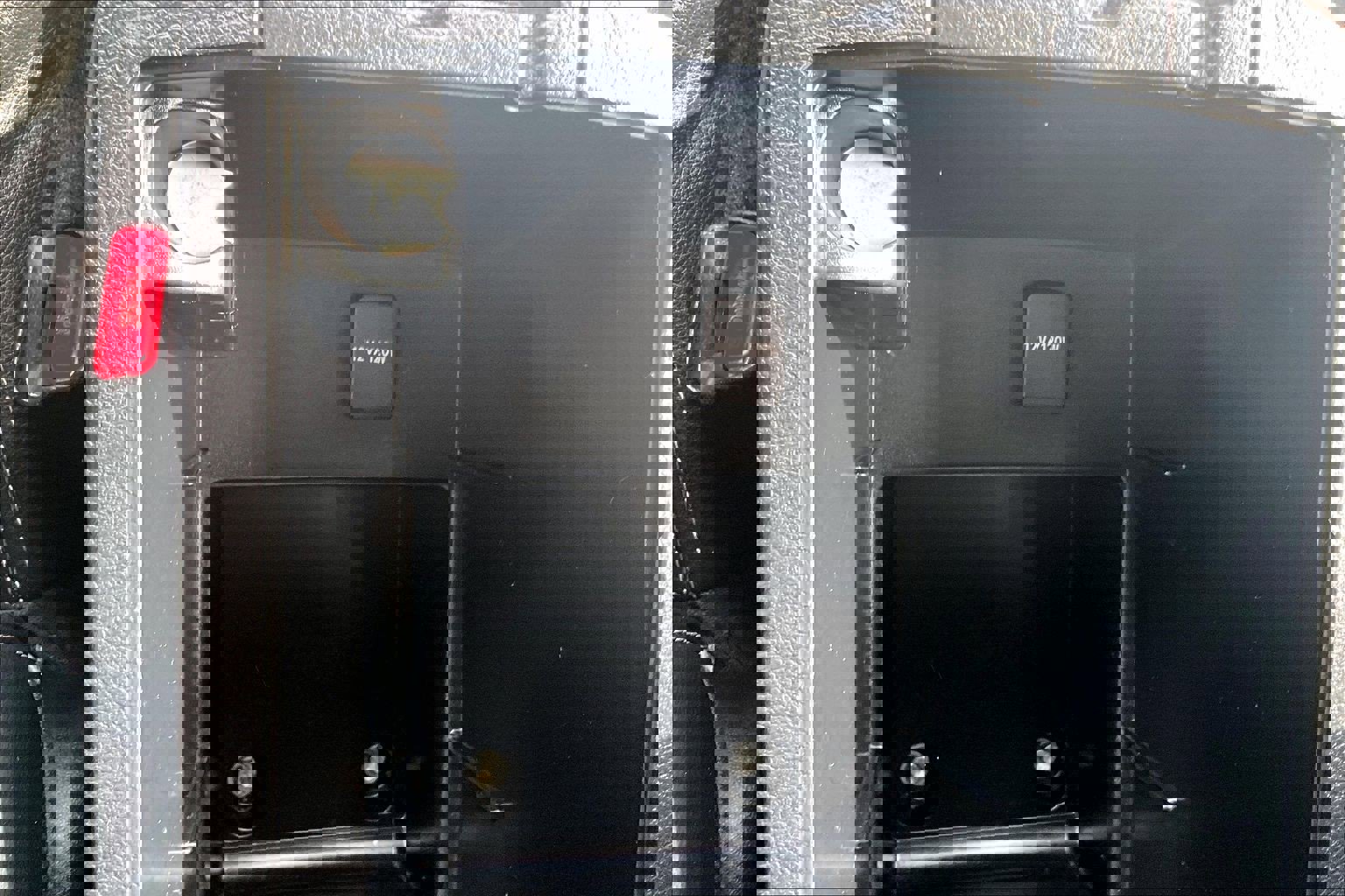 Used 2020 Toyota 4Runner Limited image 33