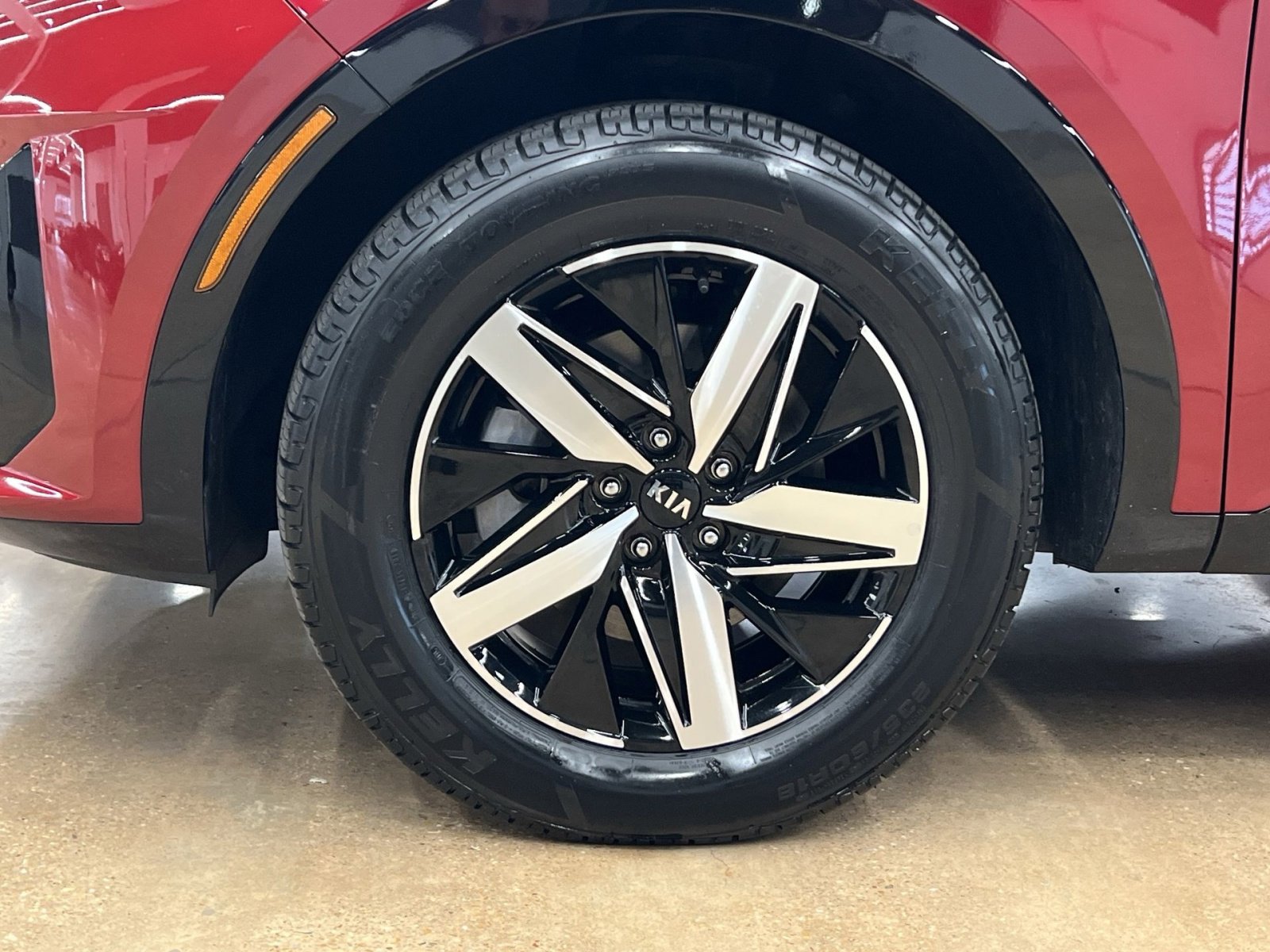 Used 2021 Kia Sorento EX image 12