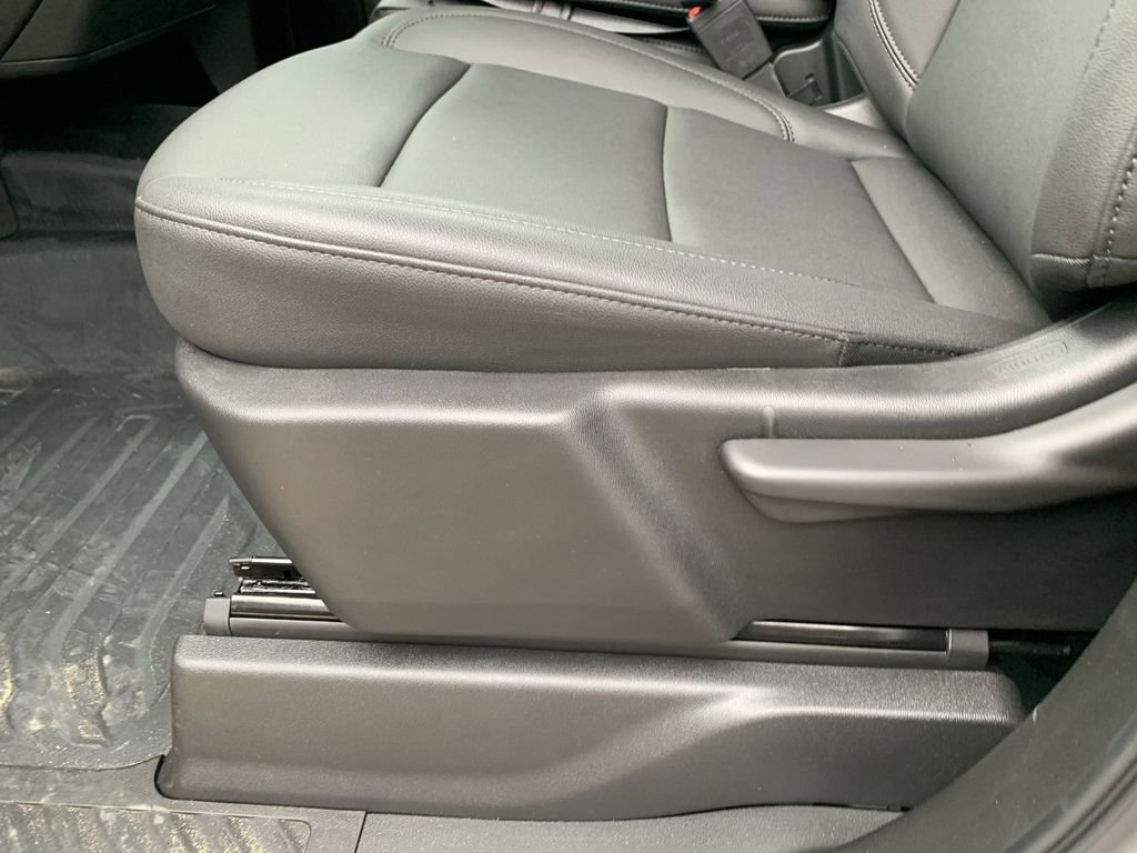 New 2025 GMC Sierra 3500 Pro w/ Convenience Package image 10