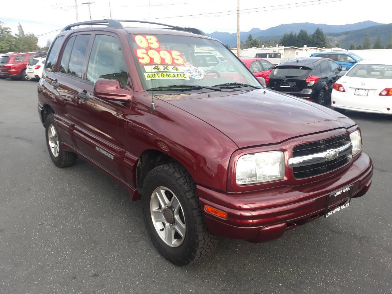 Used 2003 Chevrolet Tracker LT image 1