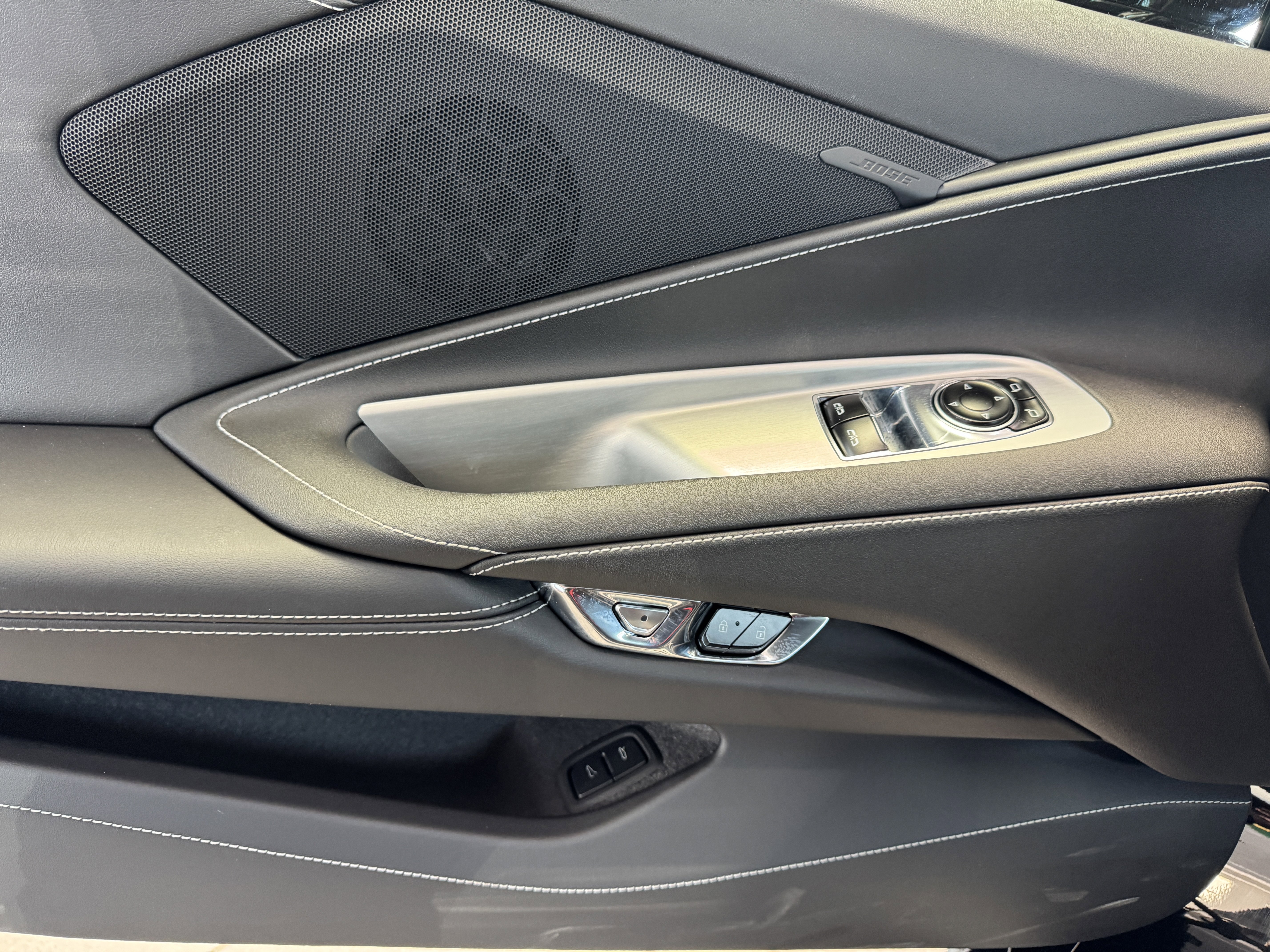 New 2026 Chevrolet Corvette Stingray Coupe w/ Z51 Performance Package image 8