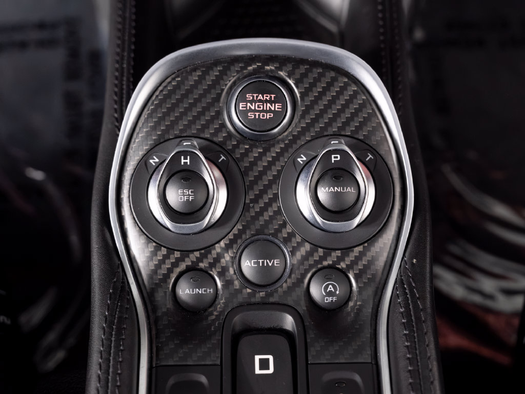 Used 2017 McLaren 570S RWD image 23