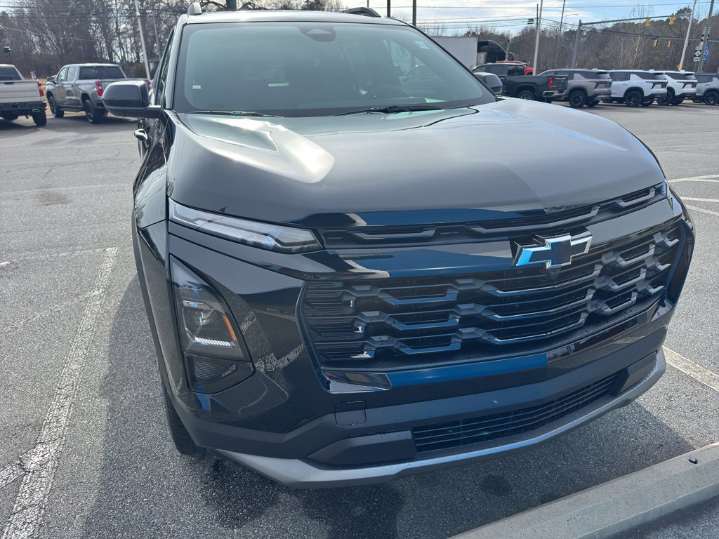 New 2026 Chevrolet Equinox LT w/ Midnight Edition image 2