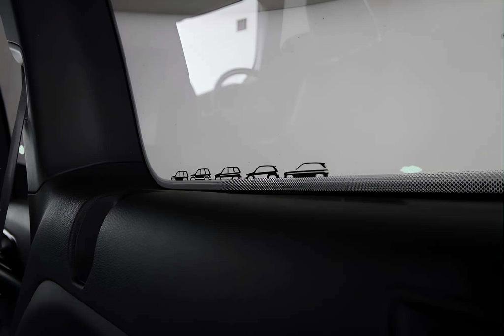 Used 2024 Jeep Grand Cherokee Altitude image 39