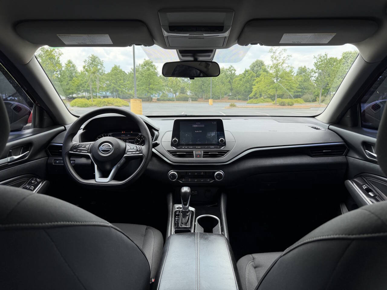 Used 2021 Nissan Altima 2.5 SV FWD image 12
