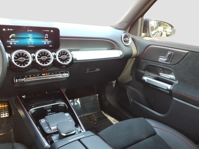 Used 2023 Mercedes-Benz GLB 35 AMG 4MATIC image 30