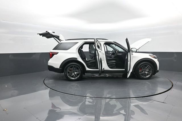 New 2026 Ford Explorer ST w/ Sun And Sound Package image 38