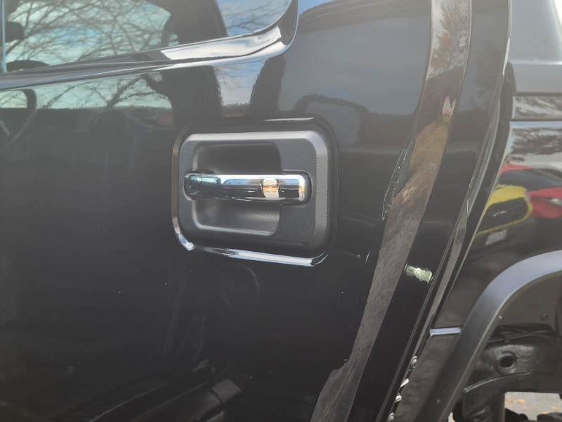 Used 2005 HUMMER H2 SUT w/ Preferred Equipment Group AWD/4WD image 48