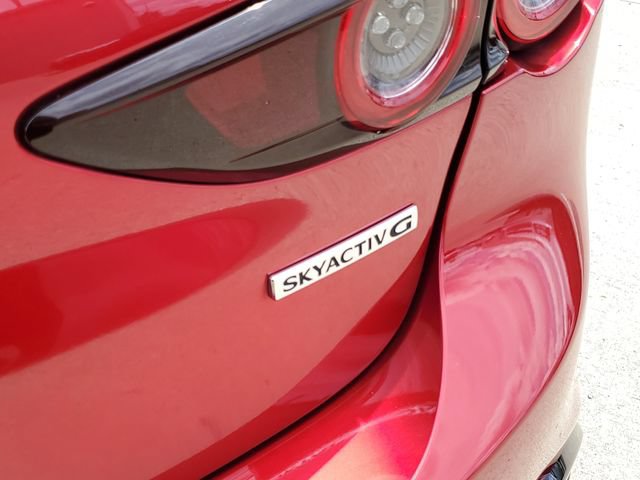 Used 2019 MAZDA MAZDA3 Hatchback w/ Premium Package FWD image 8