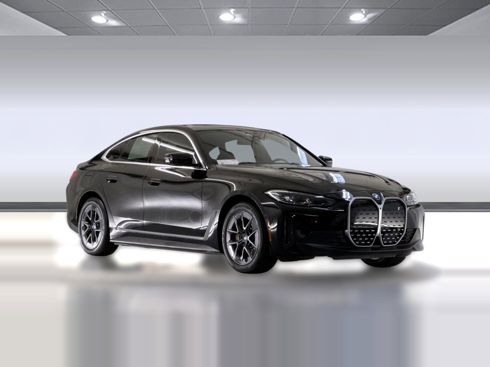 Used 2023 BMW i4 eDrive35 image 6