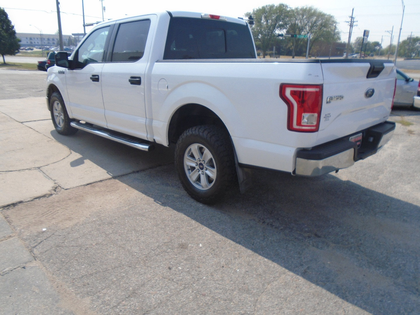 Used 2016 Ford F150 XLT image 4