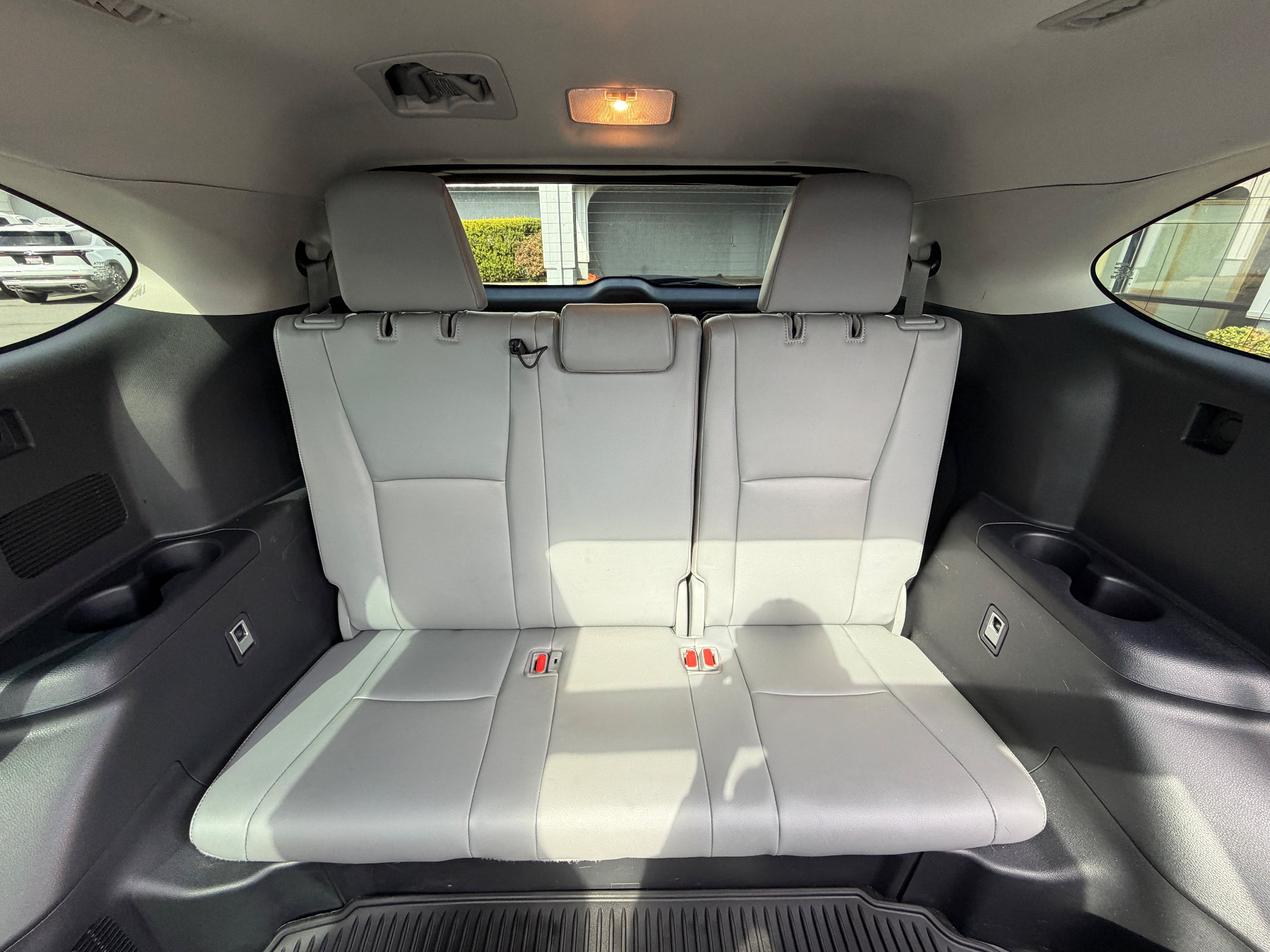 Used 2020 Toyota Highlander Platinum AWD/4WD image 5
