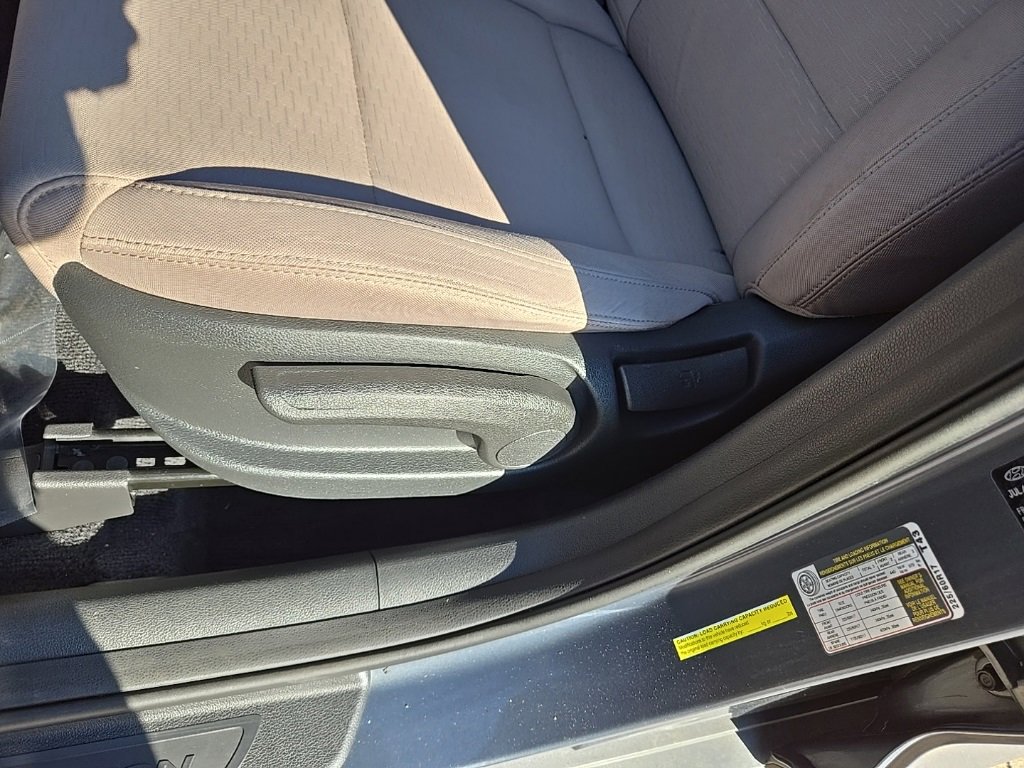 Used 2020 Hyundai Tucson SE image 30