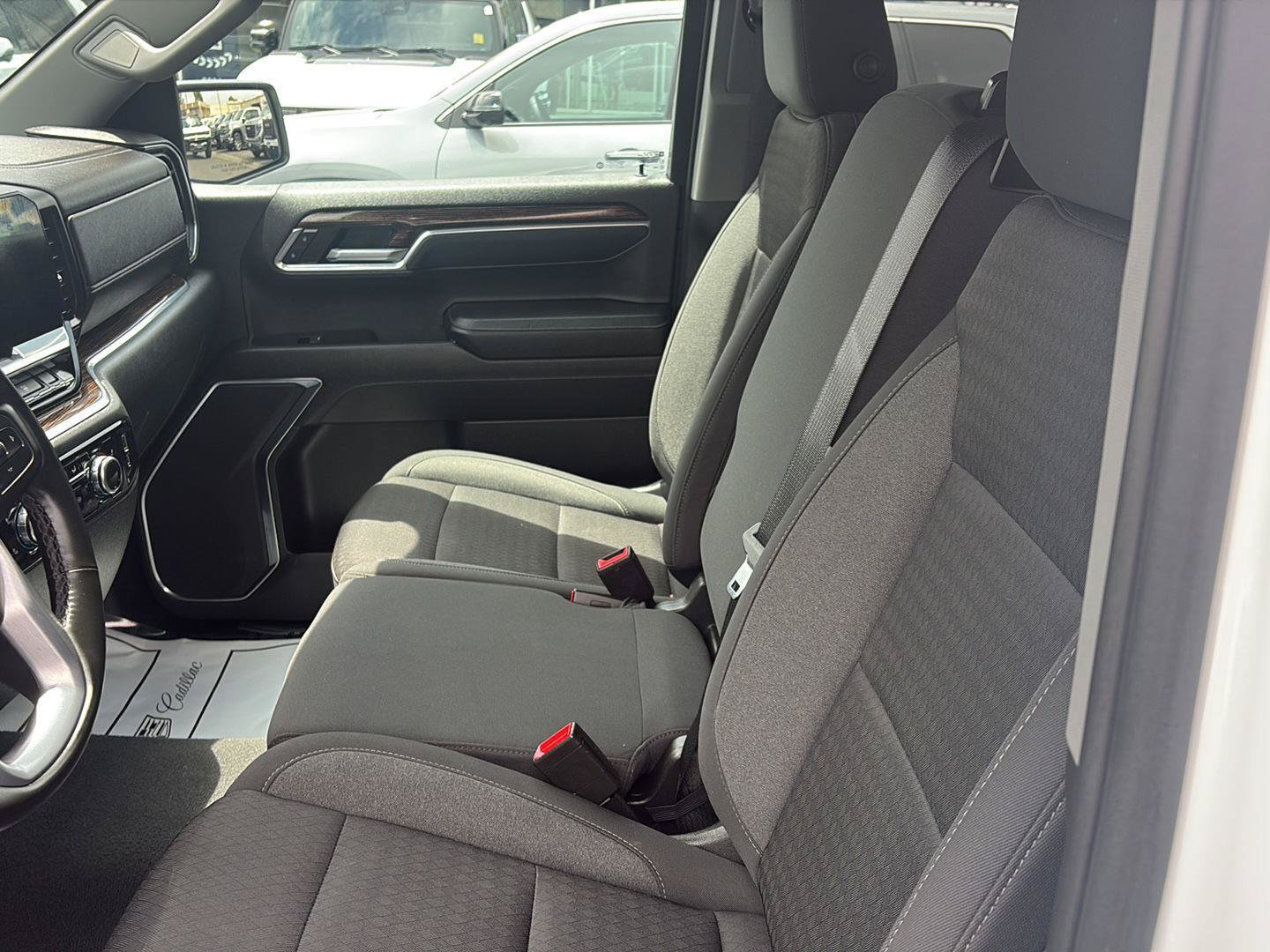 Used 2023 GMC Sierra 1500 SLE RWD image 19