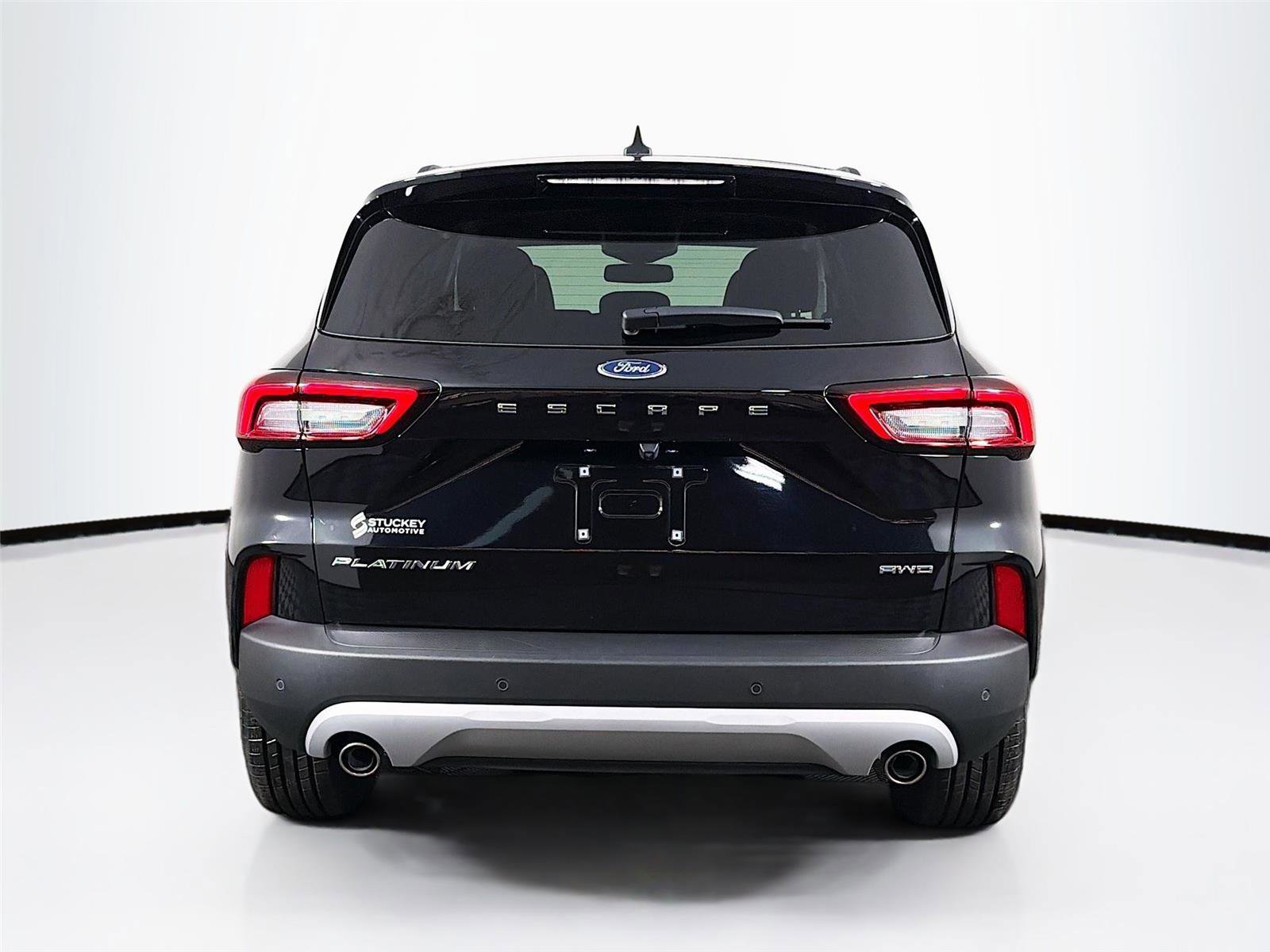Used 2023 Ford Escape Platinum image 6