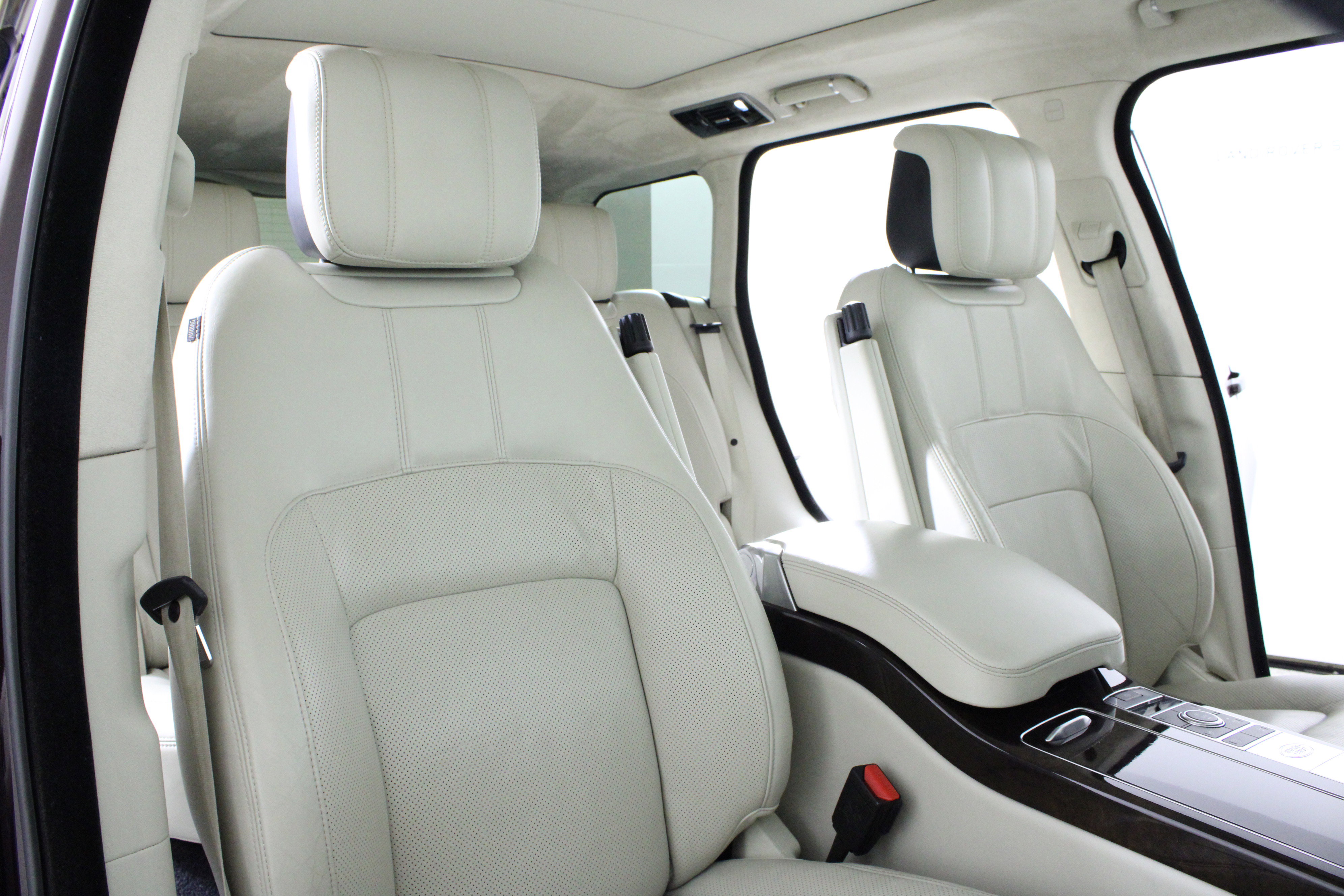 Used 2019 Land Rover Range Rover HSE image 20