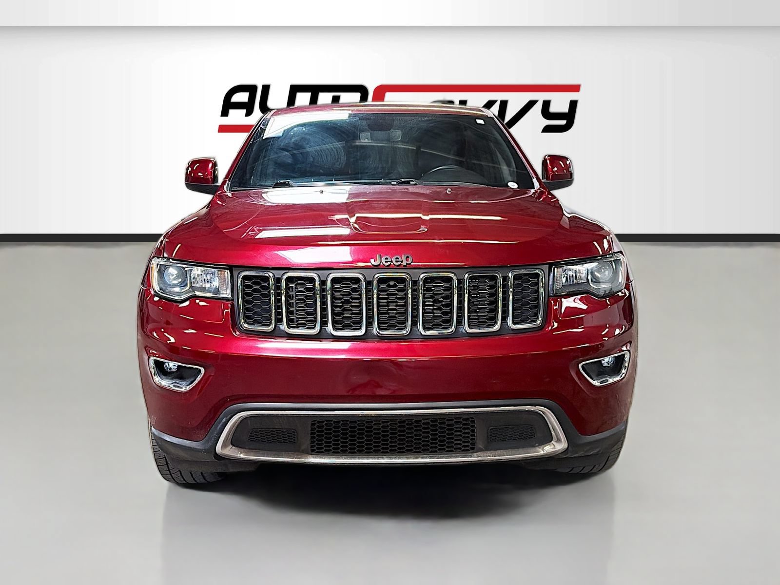 Used 2022 Jeep Grand Cherokee Laredo X AWD/4WD image 2