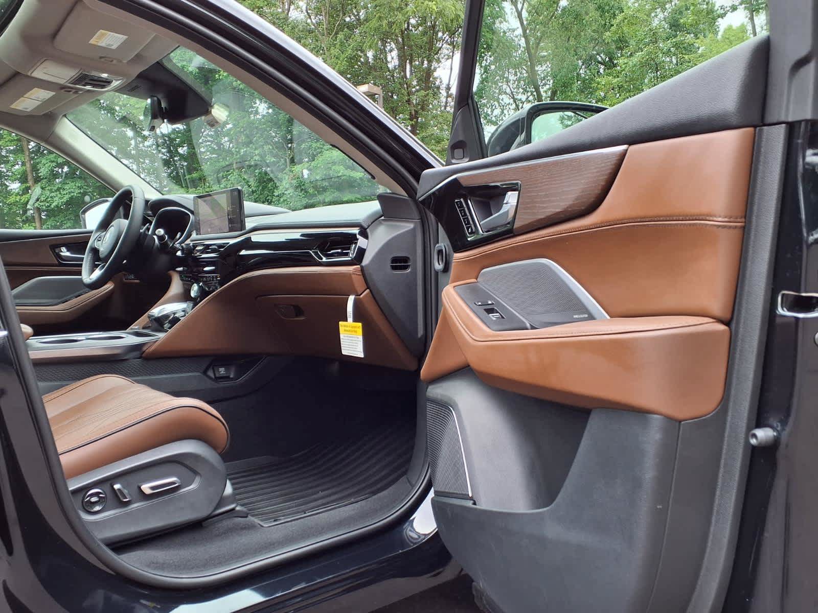 Certified 2026 Acura MDX SH-AWD w/ Advance Package image 30