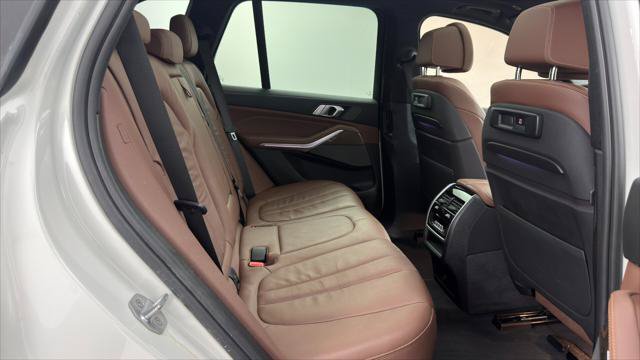Used 2019 BMW X5 xDrive40i w/ Premium Package 2 AWD/4WD image 18