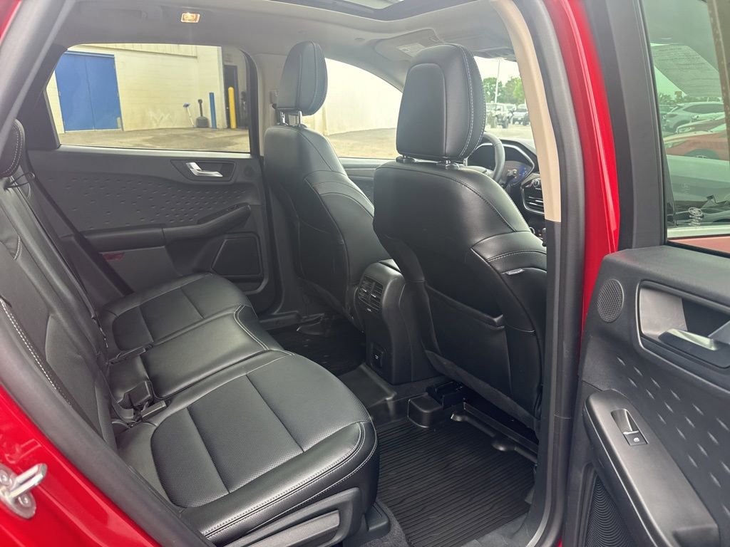 Certified 2020 Ford Escape Titanium w/ Titanium Premium Package 2.0 FWD image 46