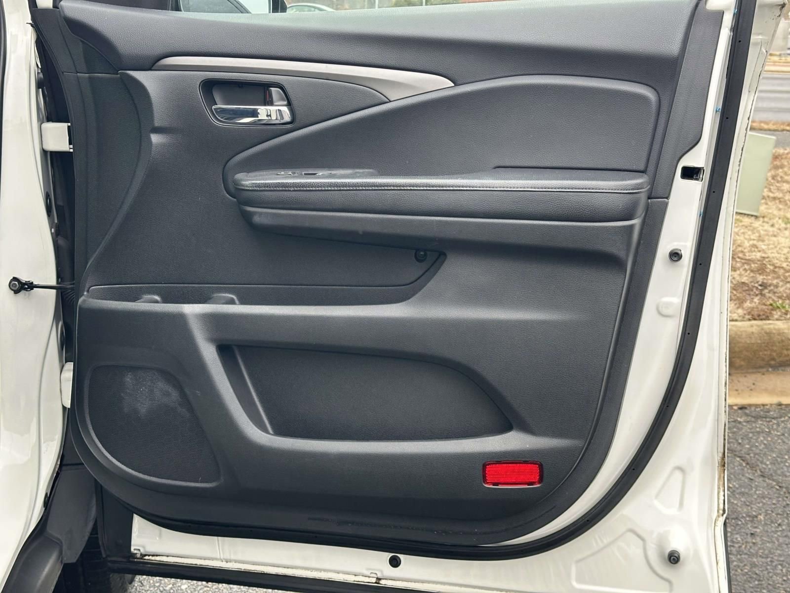 Used 2018 Honda Pilot EX-L image 9