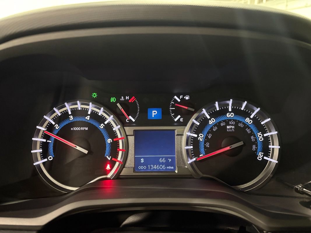 Used 2017 Toyota 4Runner Limited w/ Four Season Floor Mat Package image 18