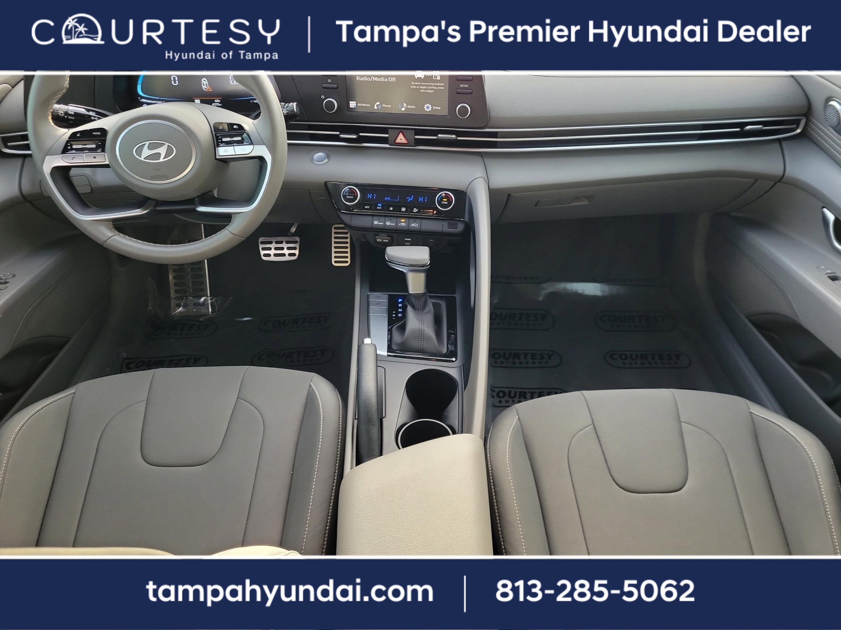 Certified 2025 Hyundai Elantra Sport image 12