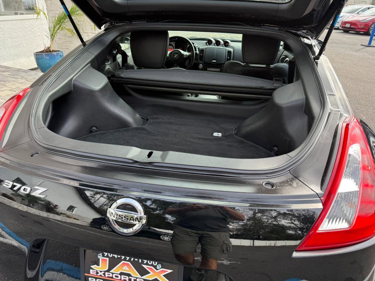 Used 2009 Nissan 370Z Touring image 17