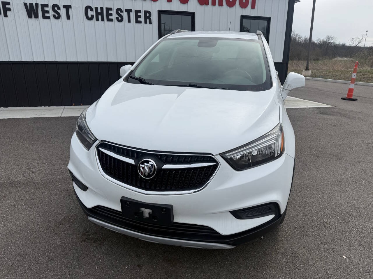 Used 2020 Buick Encore Preferred FWD image 2