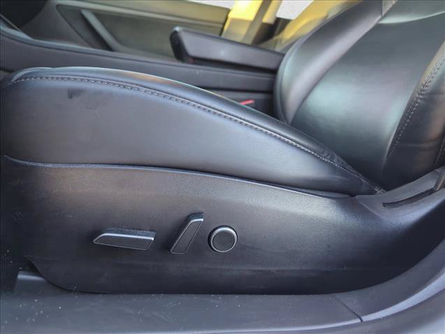 Used 2021 Tesla Model 3 Standard Range Plus RWD image 11