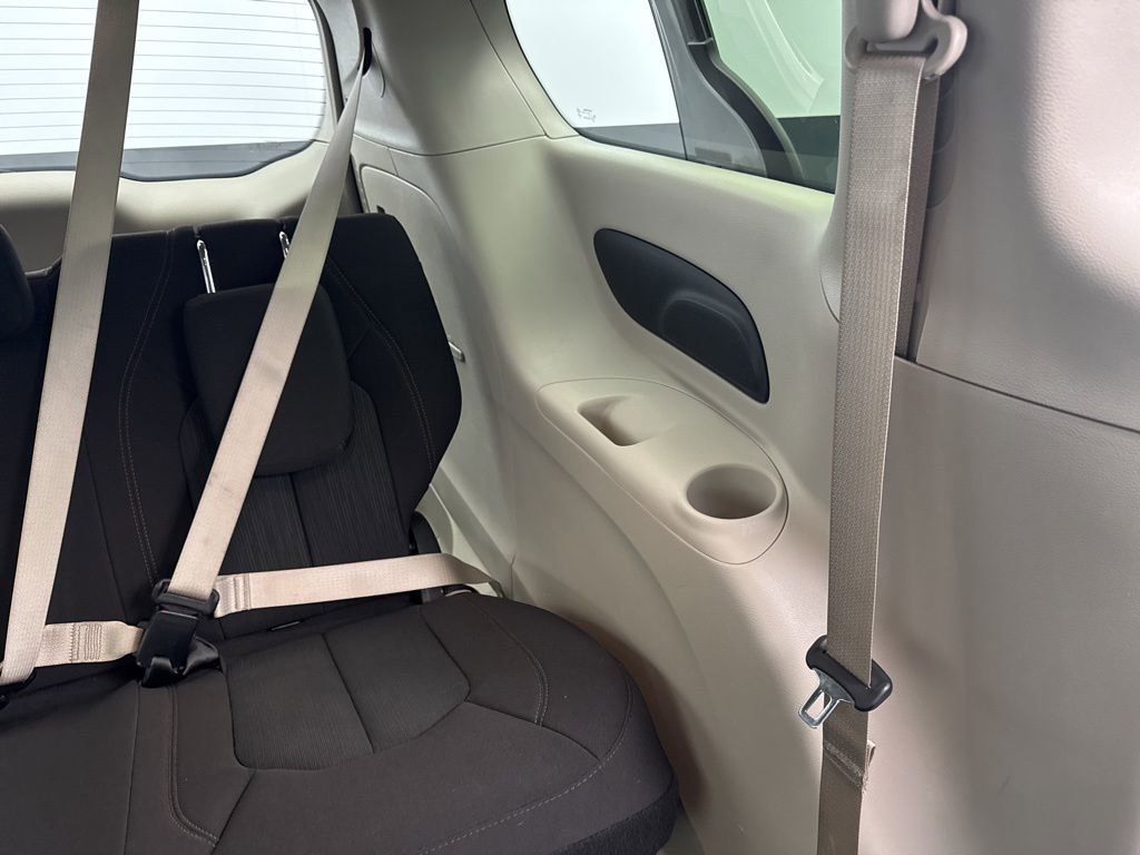 Used 2020 Chrysler Pacifica Touring image 39
