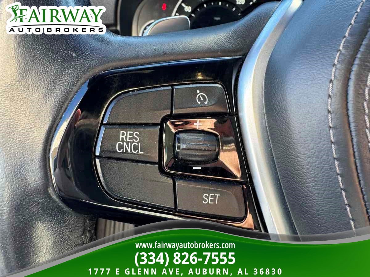 Used 2018 BMW 530i xDrive AWD/4WD image 18
