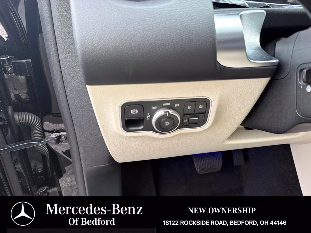 New 2026 Mercedes-Benz GLB 250 4MATIC image 9