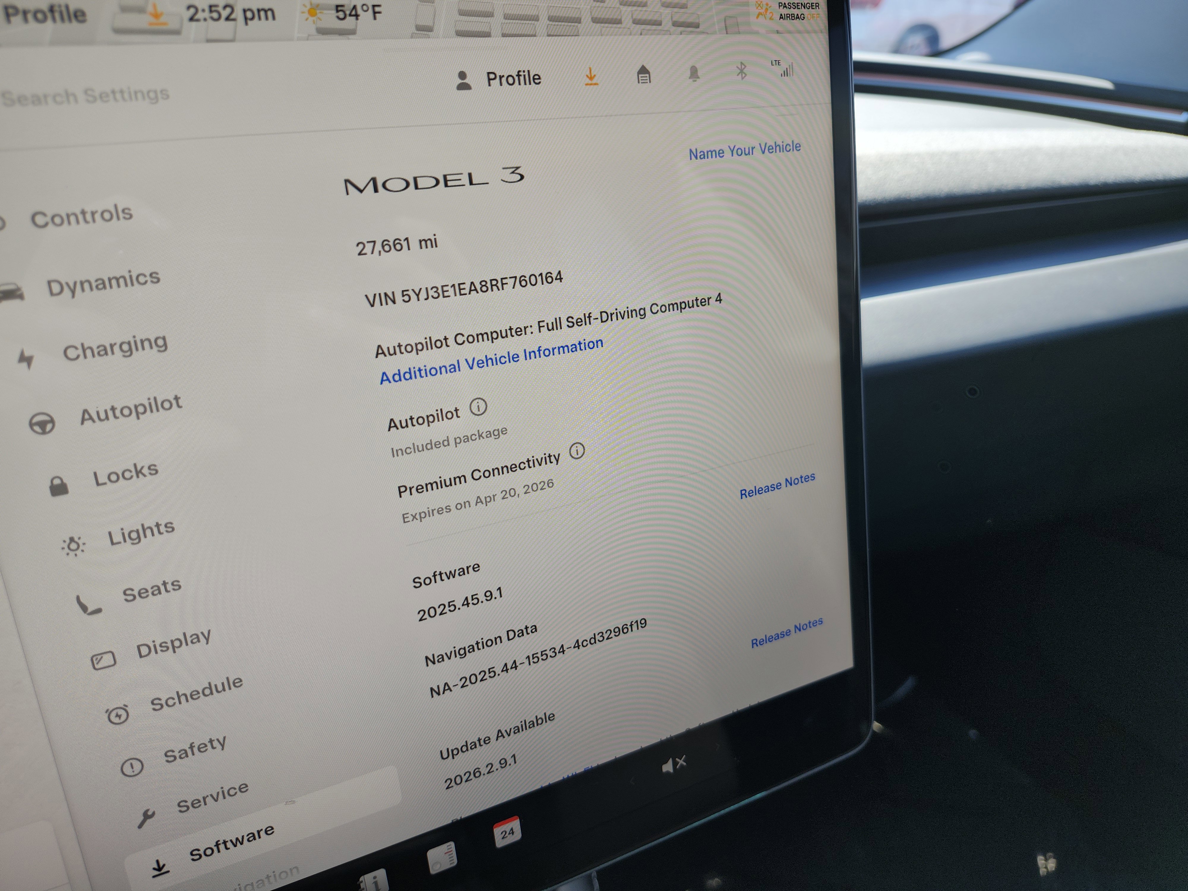 Used 2024 Tesla Model 3 Standard Range image 31