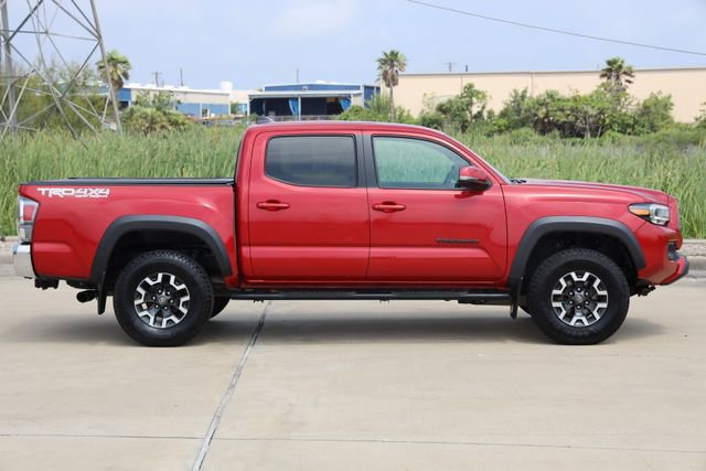 Used 2022 Toyota Tacoma TRD Off-Road AWD/4WD image 4