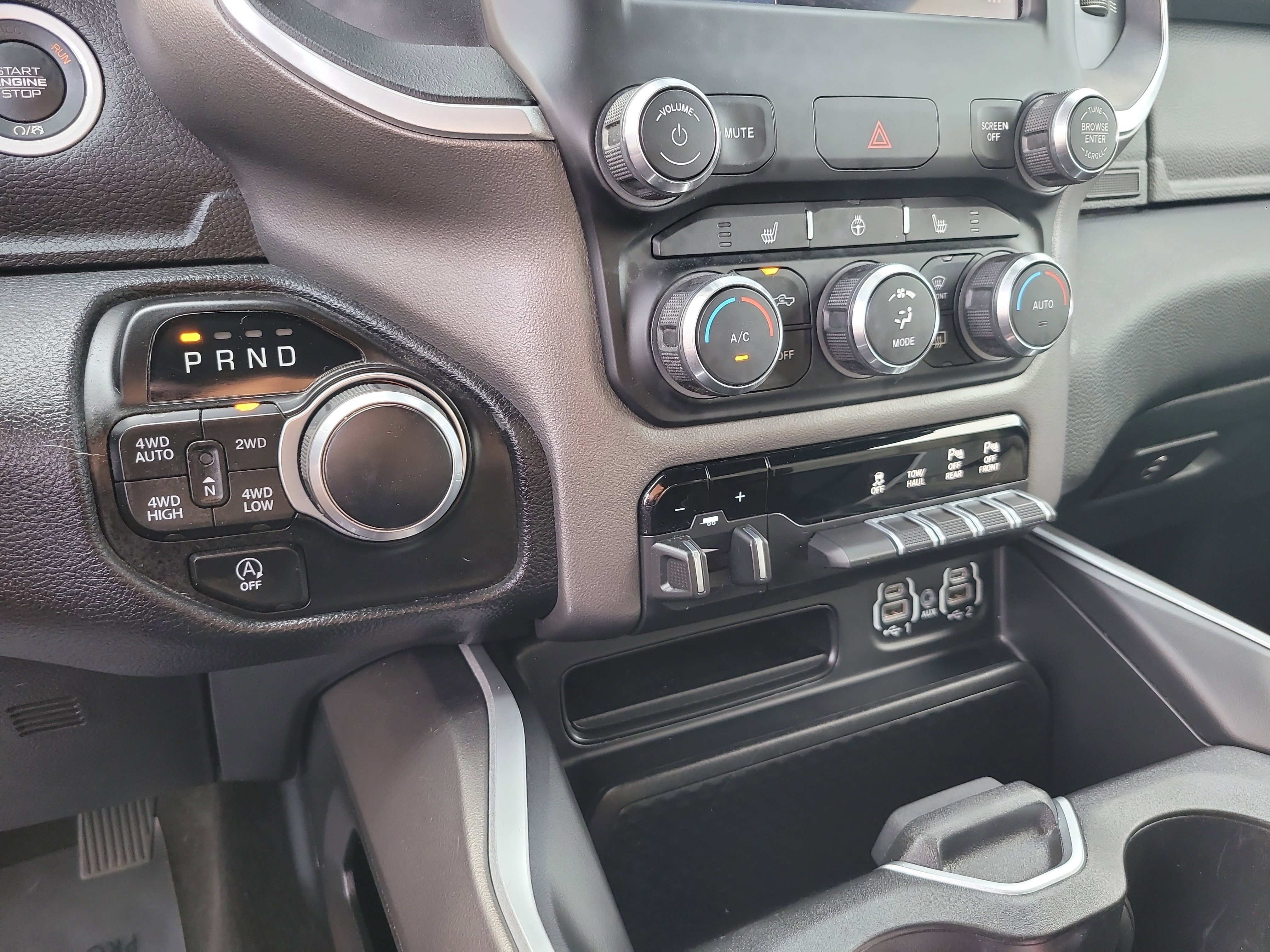 Used 2022 RAM 1500 Big Horn AWD/4WD image 24