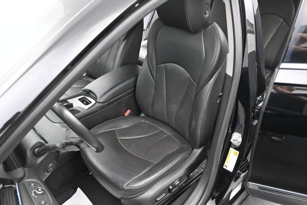 Used 2018 Buick LaCrosse Essence w/ Sun and Shade Package FWD image 22