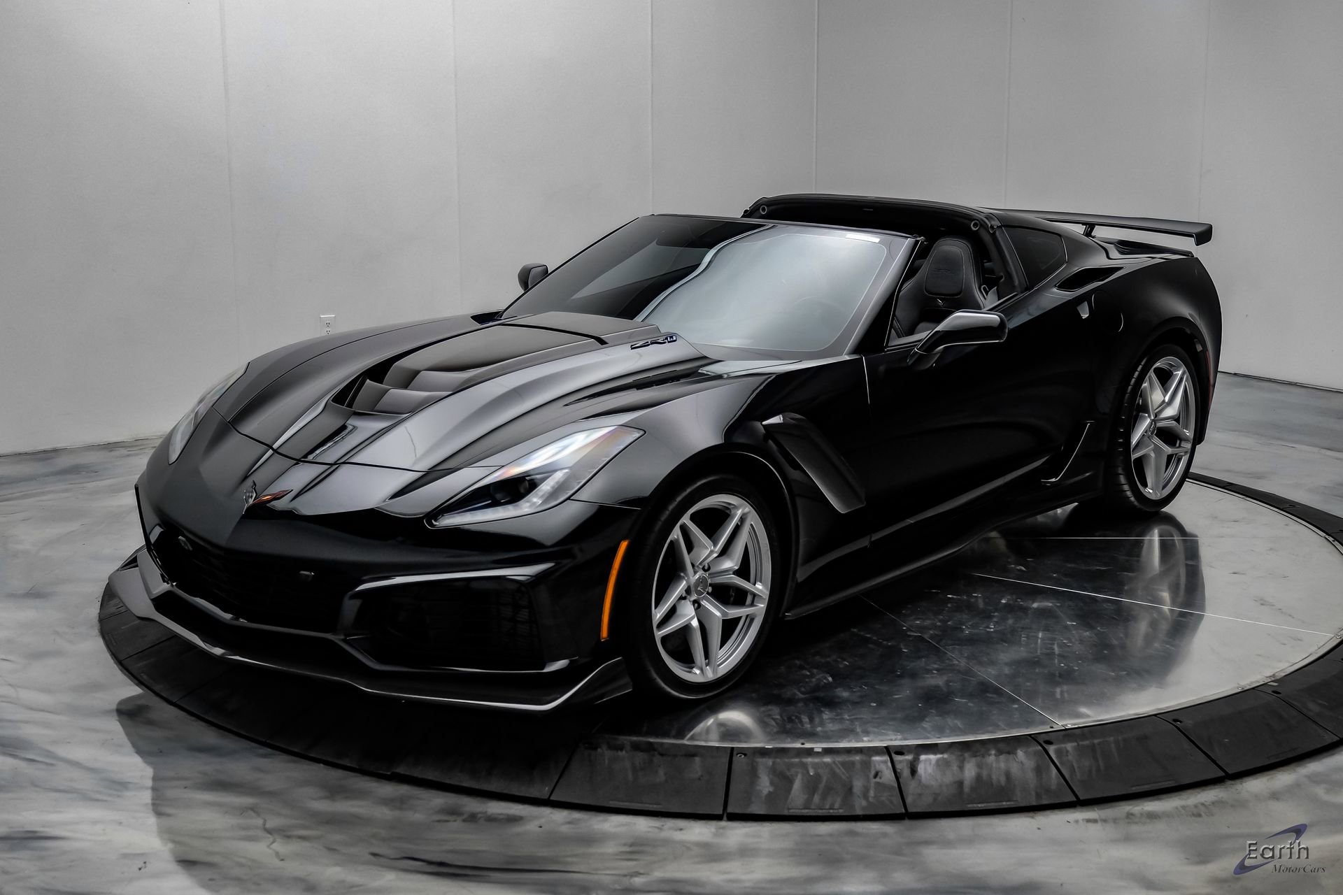 Used 2019 Chevrolet Corvette ZR1 RWD image 6