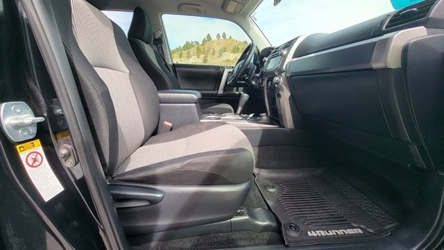 Used 2018 Toyota 4Runner SR5 image 49