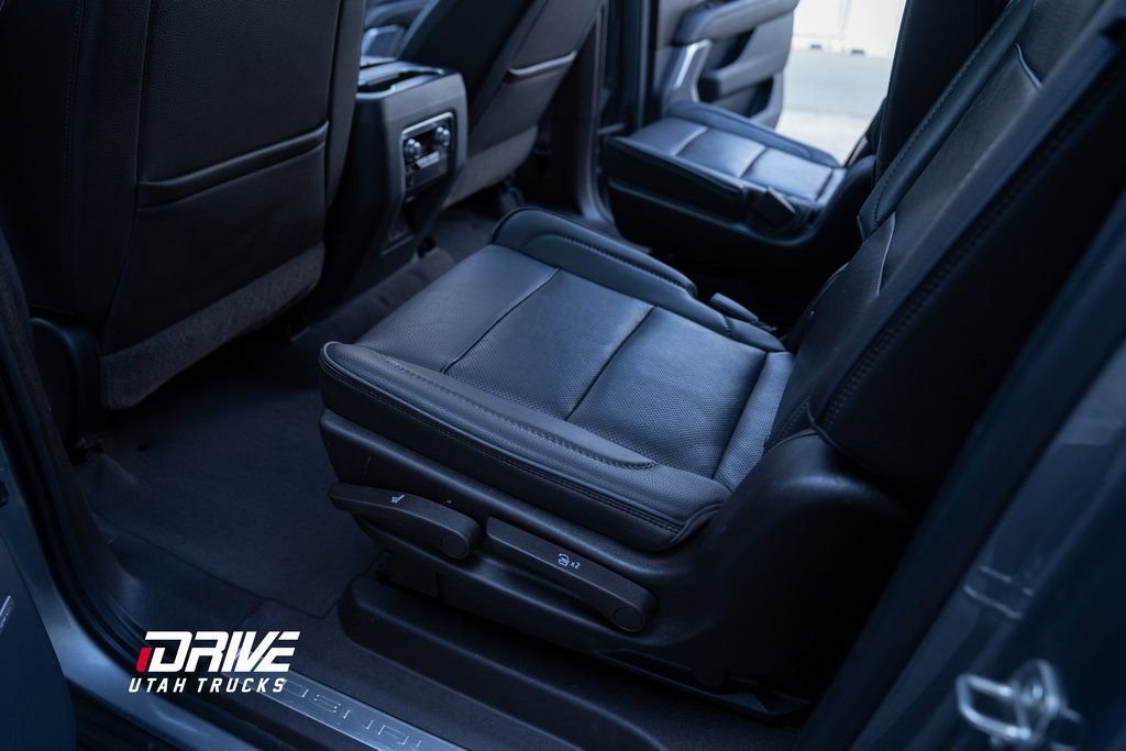 Used 2021 GMC Yukon XL Denali w/ Denali Premium Package image 27