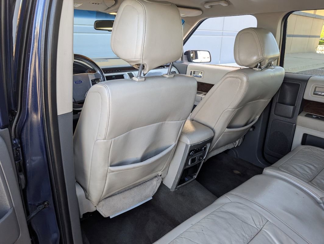 Used 2011 Ford Flex SEL w/ Rapid Spec Order Code image 23