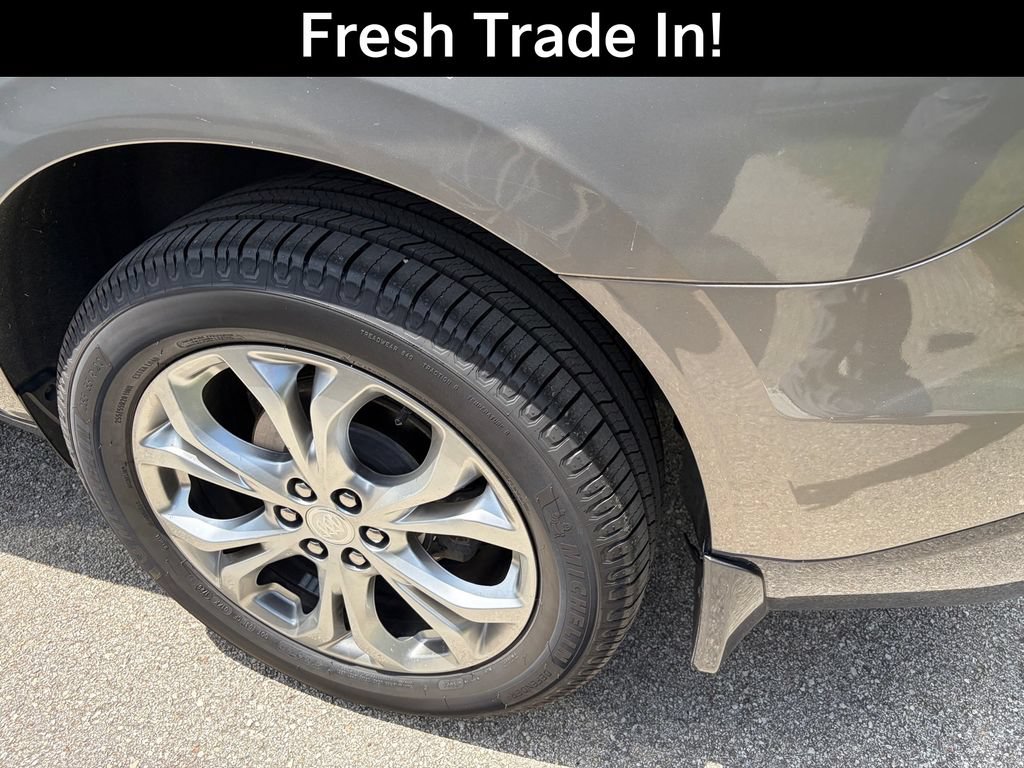 Used 2018 Buick Enclave Avenir w/ Avenir Technology Package FWD image 6