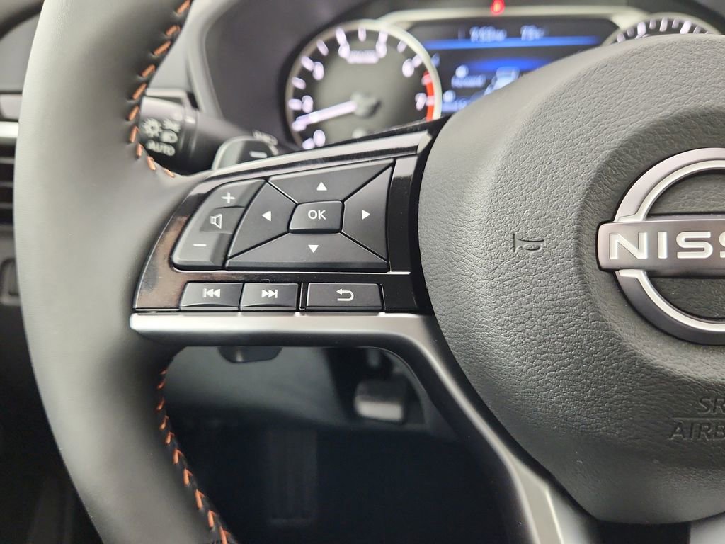 New 2025 Nissan Altima 2.5 SR w/ SR Premium Package AWD/4WD image 16