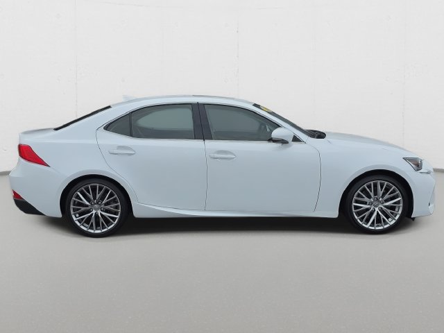 Used 2018 Lexus IS 300 AWD w/ Comfort Package image 4
