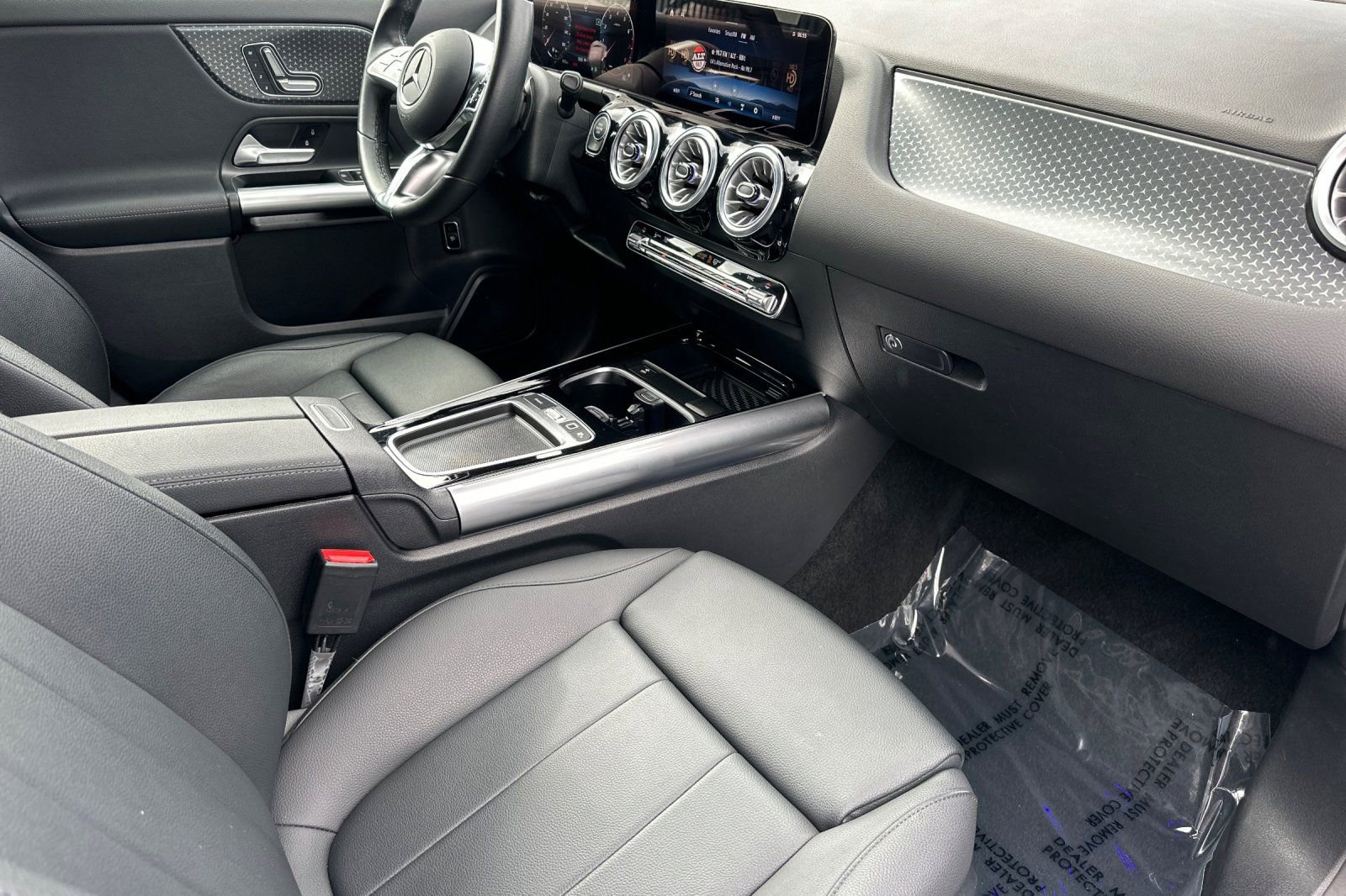 Certified 2025 Mercedes-Benz GLA 250 image 18