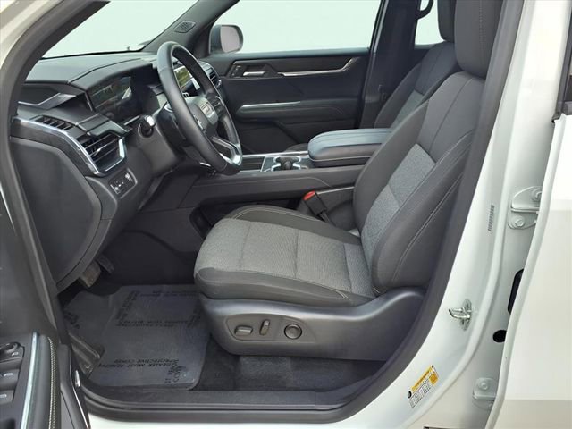 Used 2025 GMC Acadia Elevation image 22