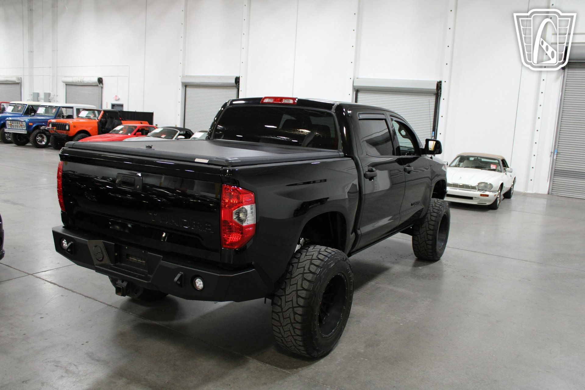 Used 2014 Toyota Tundra SR5 w/ TRD Off Road Package AWD/4WD image 10