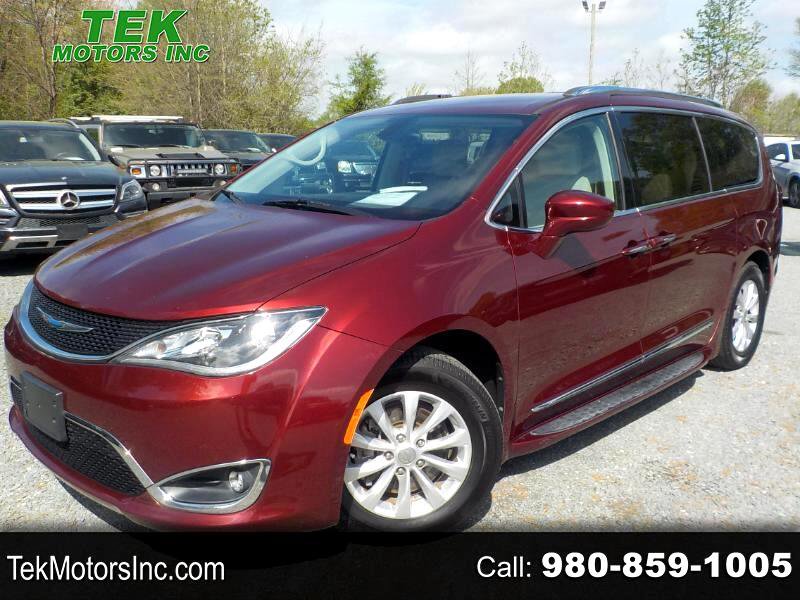 Used 2018 Chrysler Pacifica Touring-L